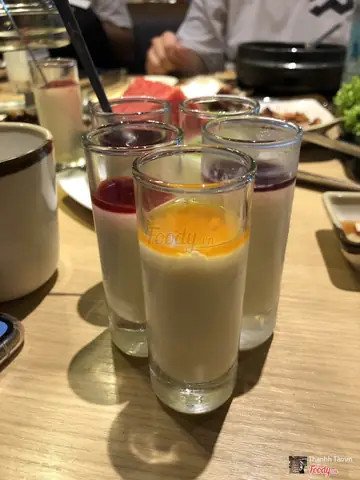 Thưởng thức thịt nướng tại Gogi House