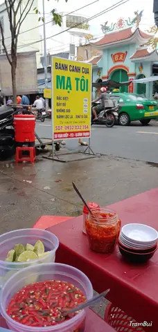Tô bánh canh cua Mạ Tôi với đầy đủ nguyên liệu
