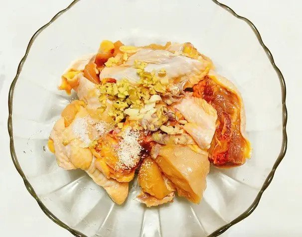 Tỷ lệ pha sốt mắm hoàn hảo cho gà rang mắm