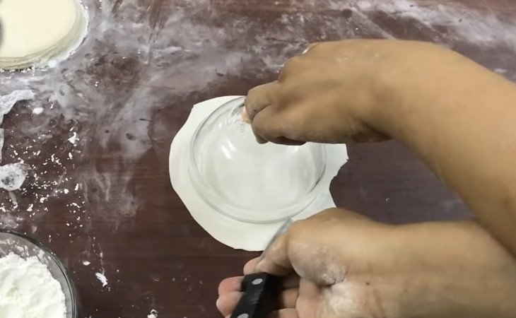 Vỏ bánh sủi cảo hoàn chỉnh