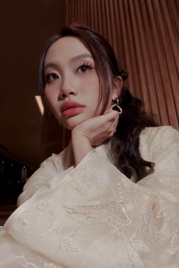 ảnh phương mỹ chi 14