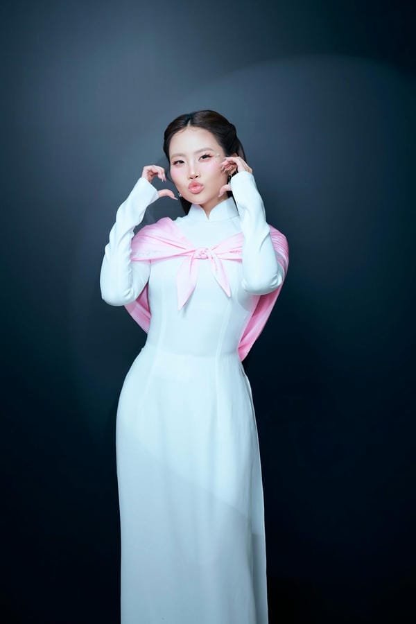 ảnh phương mỹ chi 2