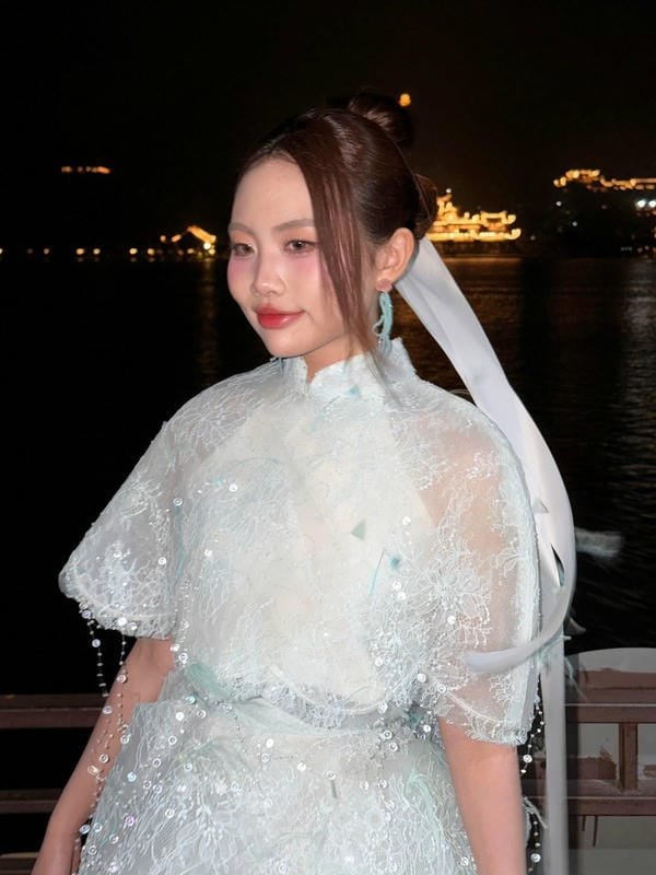 ảnh phương mỹ chi 28