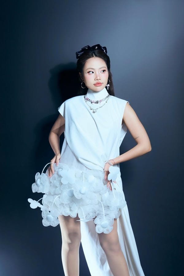 ảnh phương mỹ chi 4