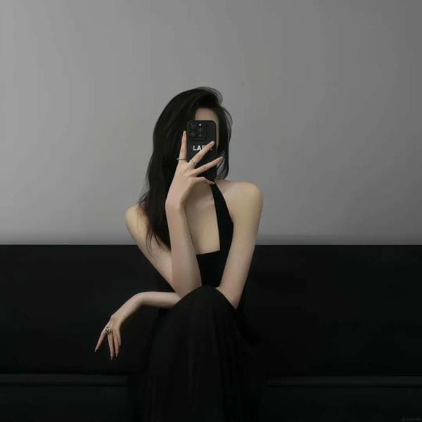 hình ảnh avatar cá tính nữ 1