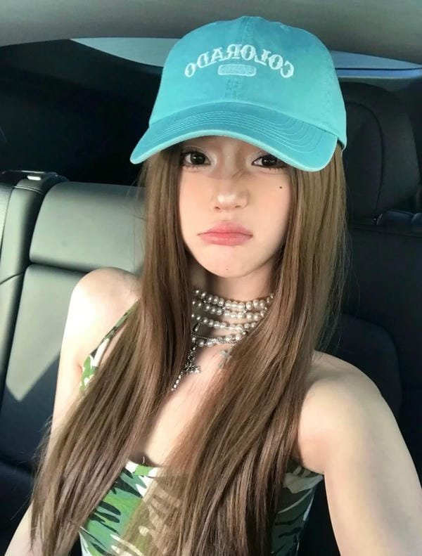 hình ảnh avatar cá tính nữ 23