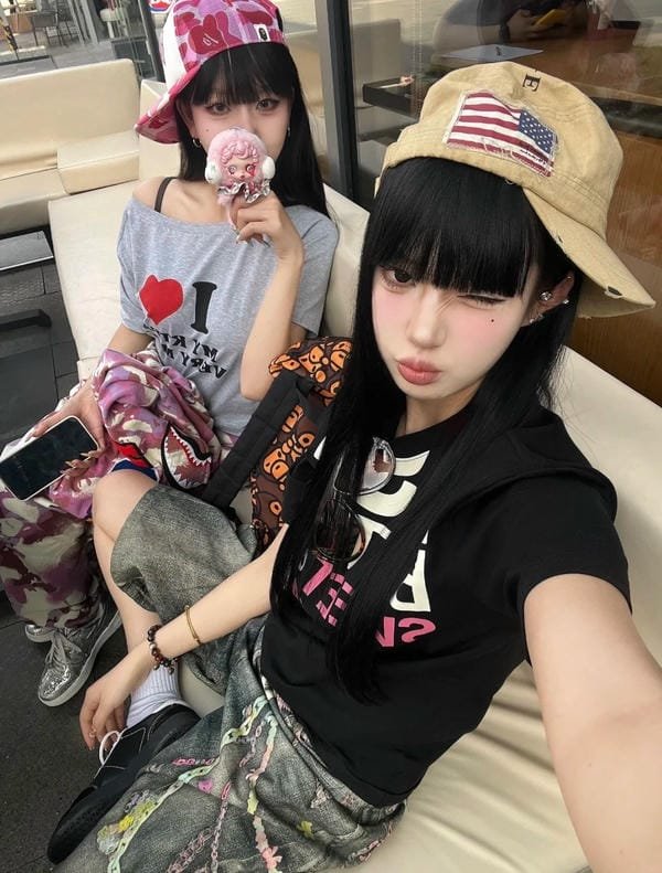 hình ảnh avatar cá tính nữ 26