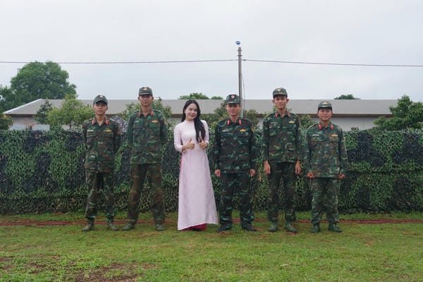 Tuyển tập 70+ hình ảnh chú bộ đội đẹp nhất dành cho mọi thế hệ hình ảnh chú bộ đội 22