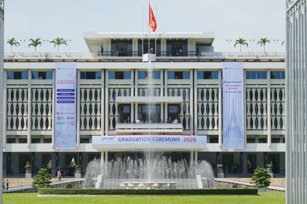 hình ảnh dinh độc lập 7