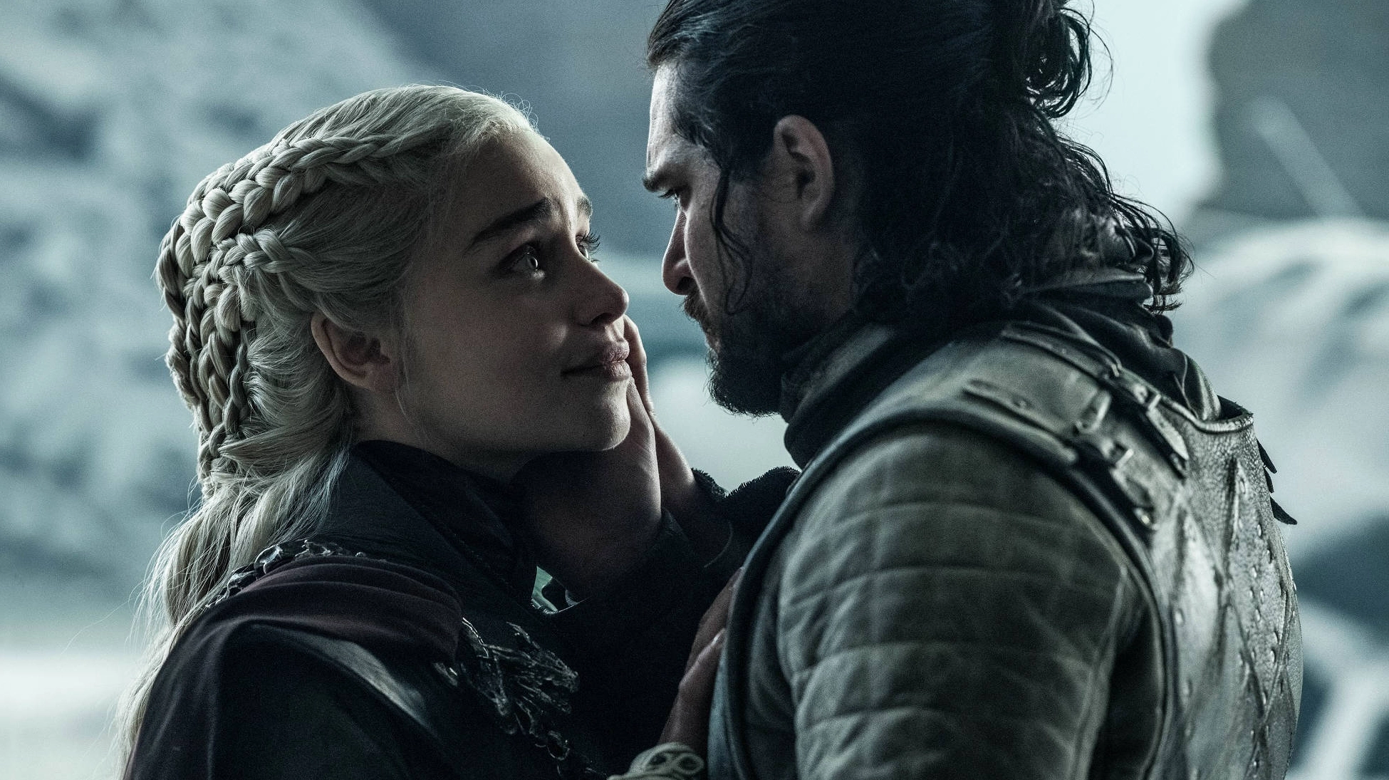 Daenerys Targaryen là ai: Chân Dung 'Mẹ Rồng' Game of Thrones 2026 Daenerys Targaryen và Jon Snow trong Game of Thrones