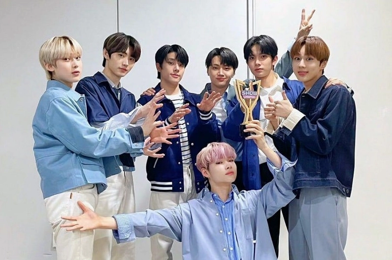 Jake ENHYPEN Là Ai? Hé Lộ Chi Tiết Về "Hiện Tượng 18 Tuổi" Của Kpop enhypen-giai-thuong