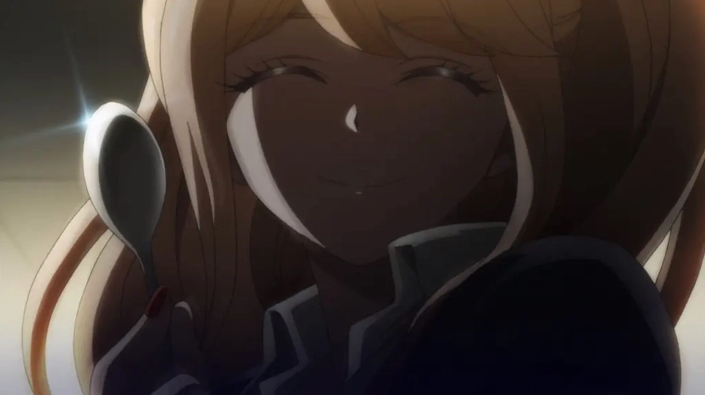 Junko Enoshima là Ai? Giải Mã Kẻ Chủ Mưu Đằng Sau Thảm Họa Danganronpa Enoshima Junko with spoon