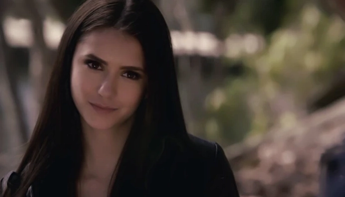 Elena Gilbert là ai? Khám phá Hồ sơ Chatbot AI nhập vai Femboy 2026 Hình ảnh minh họa Elena Gilbert là ai