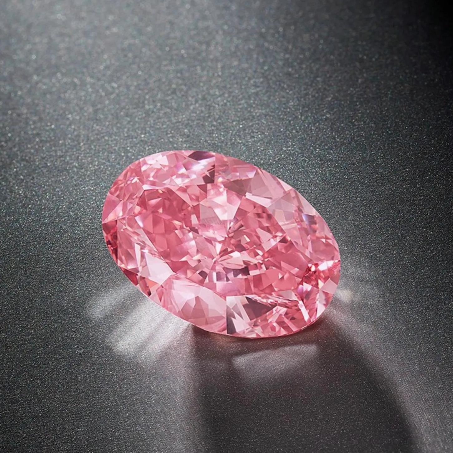 pink-diamond-la-ai-giai-ma-bi-an-vien-da-quy-nhan-vat-huyen-_851