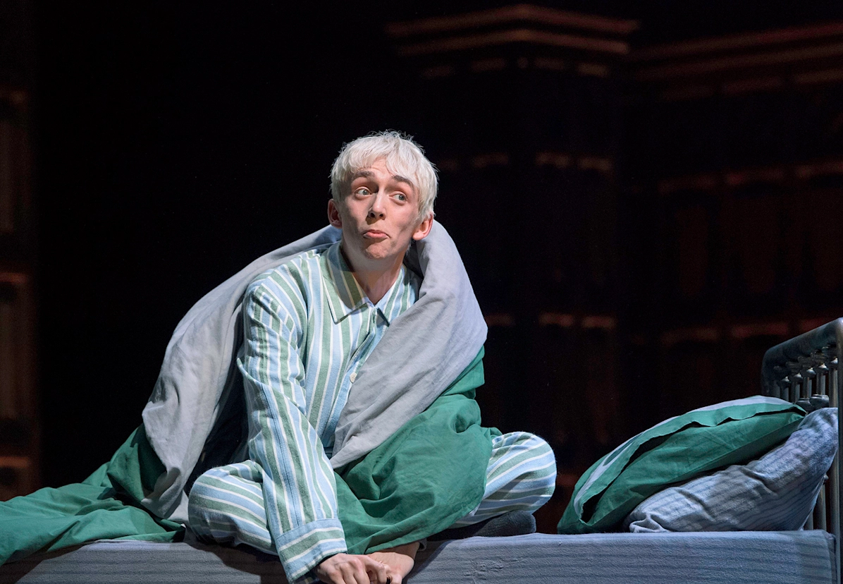 Draco Malfoy là ai? Giải mã Hoàng tử Slytherin cuốn hút bậc nhất Scorpius Malfoy, con trai của Draco
