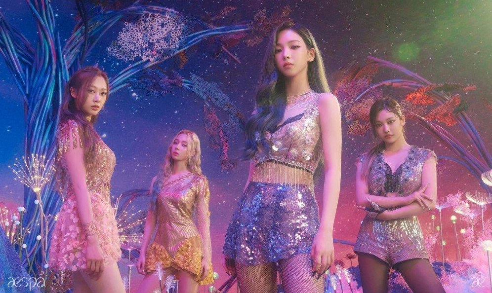 She was born in Seongnam, Gyeonggi-do, South Korea – She’s the tallest member. – She made an appearance in Taemin‘s MV “Want”. – In 2020, she appeared with Kai from EXO in the collaboration of the virtual showcase between Hyundai Motor Company and SM Entertainment. – She trained for 4 years. – Nickname: Karomi. – She is a former ulzzang. – Education: Seongnam Shingi Elementary School, Jeongja Middle School, Hansol High School. – She loves “Red Light” by f(x). – Her favorite female artists are f(x), Taeyeon, IU and Park Soojin. – Her foot size is 235-240mm. She wants to visit Croatia. She likes green tea and barley tea. – Ideal type: a nice guy who only likes her, that has a pretty nose and is taller than 180cm (5’11).