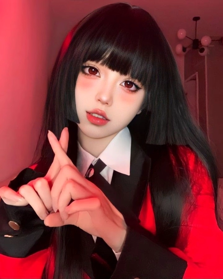 Vì sao đôi mắt Yumeko Jabami chuyển đỏ?